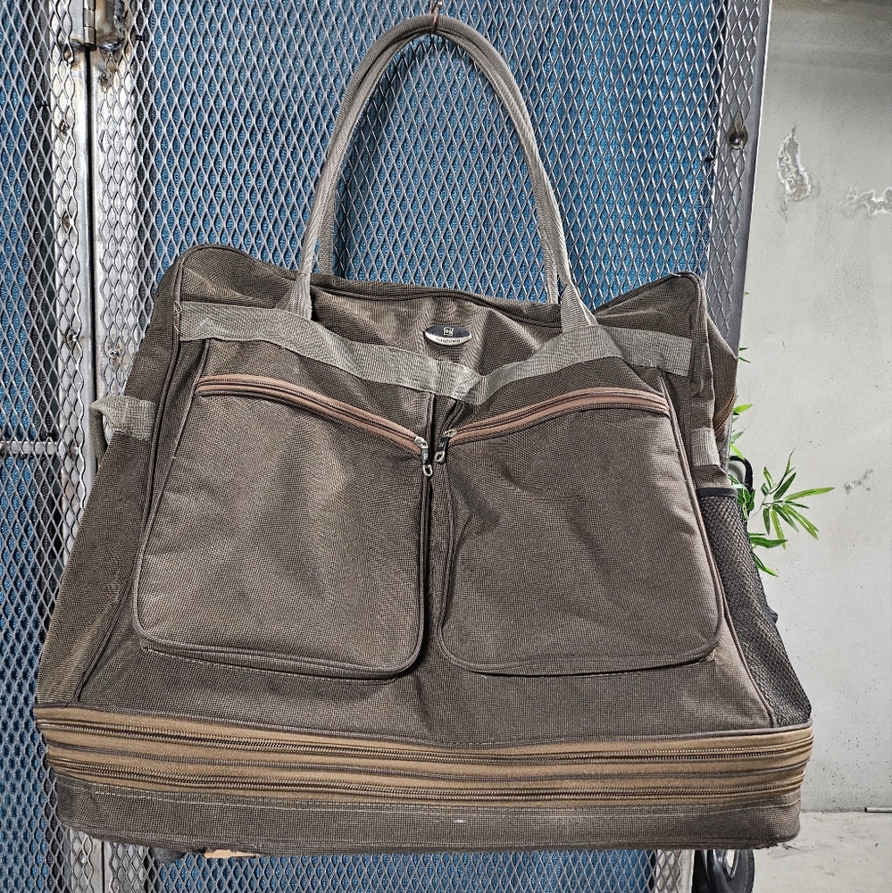 Lightweight Expandable Foldable Rolling Duffle Ba… - image 1